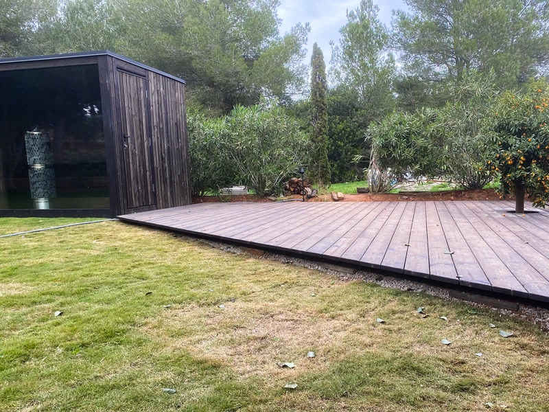 AITO Saunojen hiilletty verhous