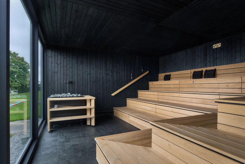 Aufguss saunan hiilletty panelointi