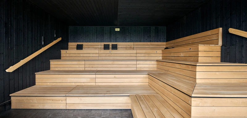Aufguss saunan hiilletty panelointi