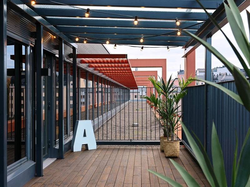 Hiilletty kattoterassi