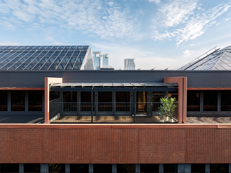 Hiilletty kattoterassi