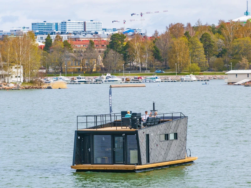 Saunalautta Hiisi – Hiilletyt seinät sisällä ja ulkona