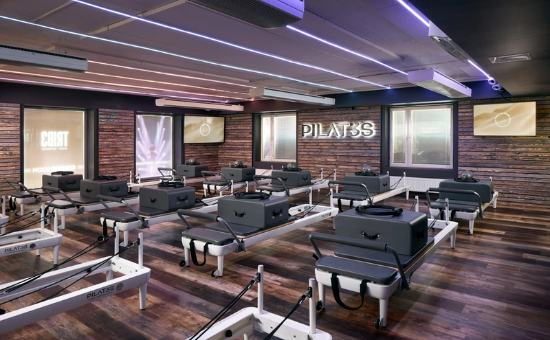 TRIB3 Helsinki Sture, hiilletty puu tunnelman rakentajana