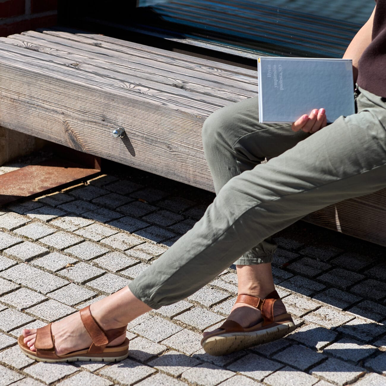 Hiil - Kelo - Hiilletty puu - Charred wood - Shou sugi ban - ulkokalusteet - out door furniture